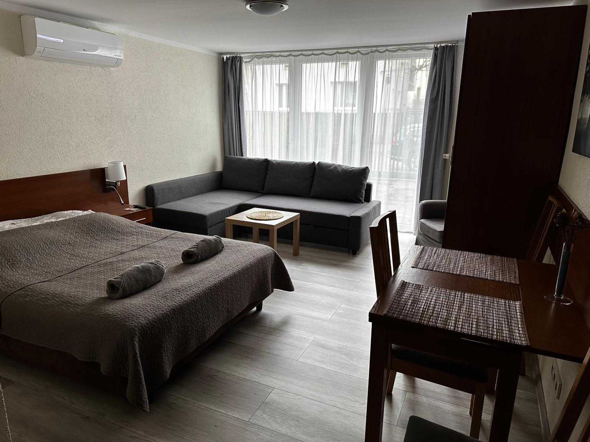 Kompleks Apartament-Serwis クラクフ エクステリア 写真