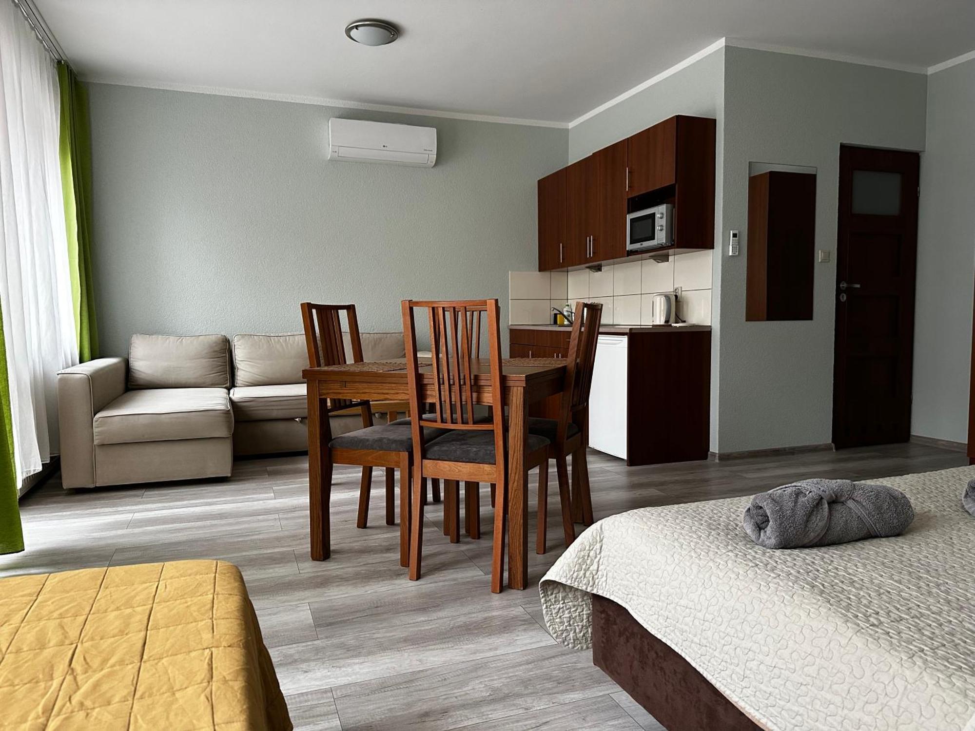 Kompleks Apartament-Serwis クラクフ エクステリア 写真